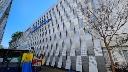 Revestimentos ACM contribuem para a eficiência energética do prédio, reduzindo custos operacionais